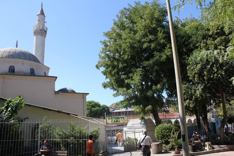 1348251131-2 İzmir'deki Medreseler