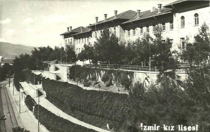 C4B0zmir20KC4B1z20Lisesi201-2 İZMİR KIZ LİSESİ
