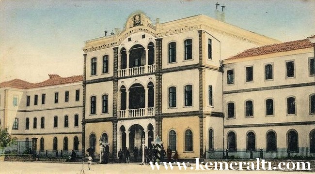 izmir-kemeralti-122-2 SARI KIŞLA ( Kışla-i Humayun )