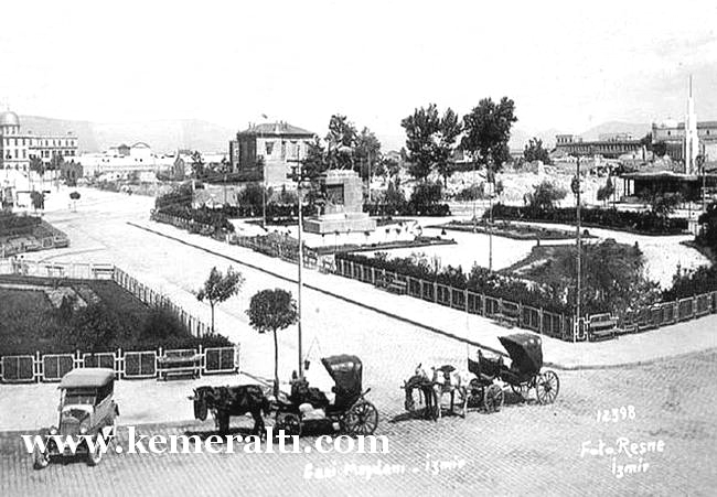 izmir-kemeralti-74-2 İZMİR ATATÜRK ANITI