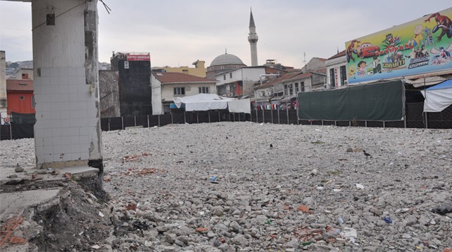 balll1111LVPIN-2 Kemeraltı  Balıkçılar Çarşısı Başka Bahara